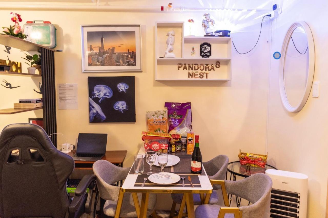Appartamento Pandora'S Nest Manila Esterno foto
